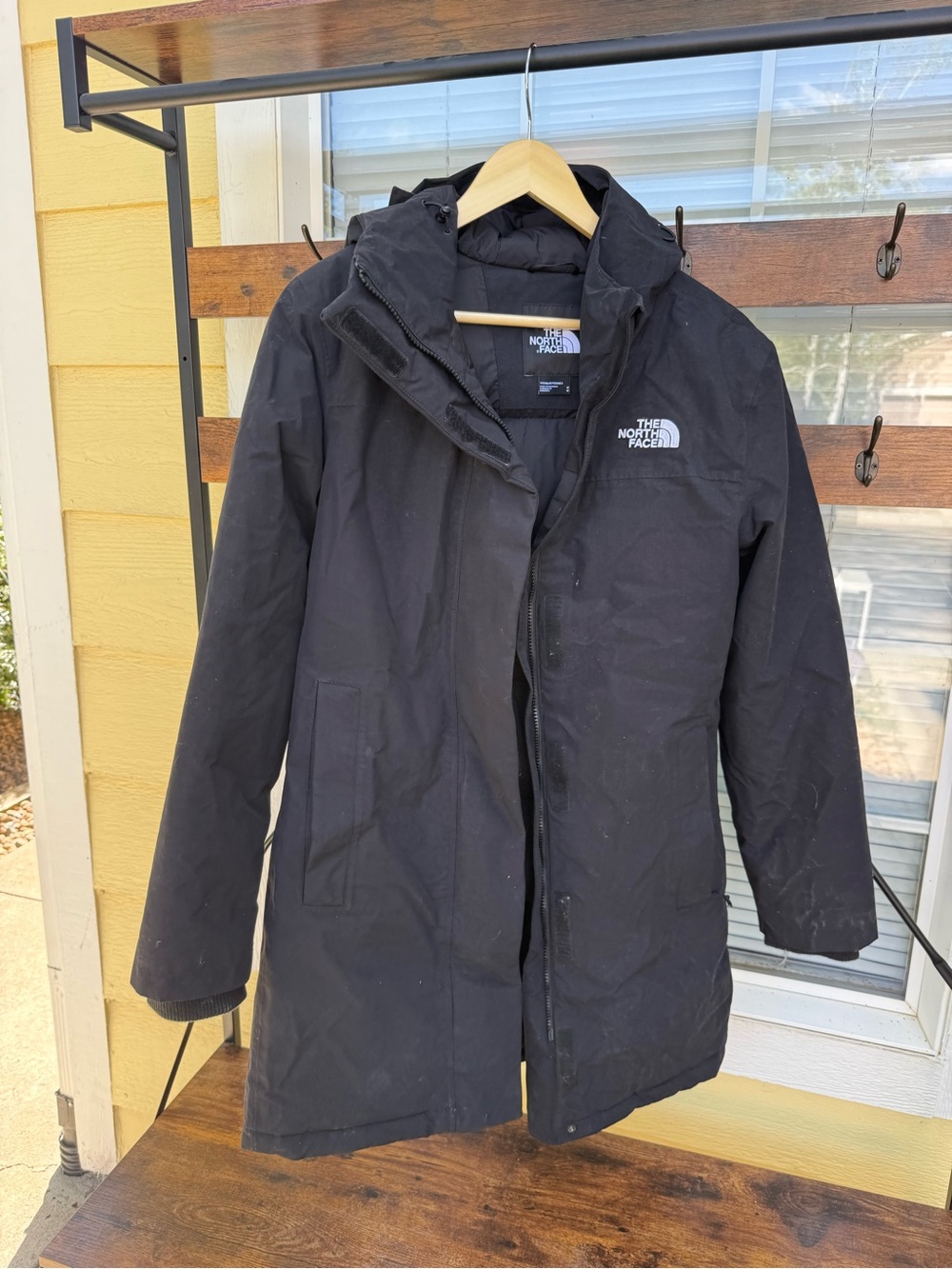 The North Face Black Insulated Puffer Parka with Hood